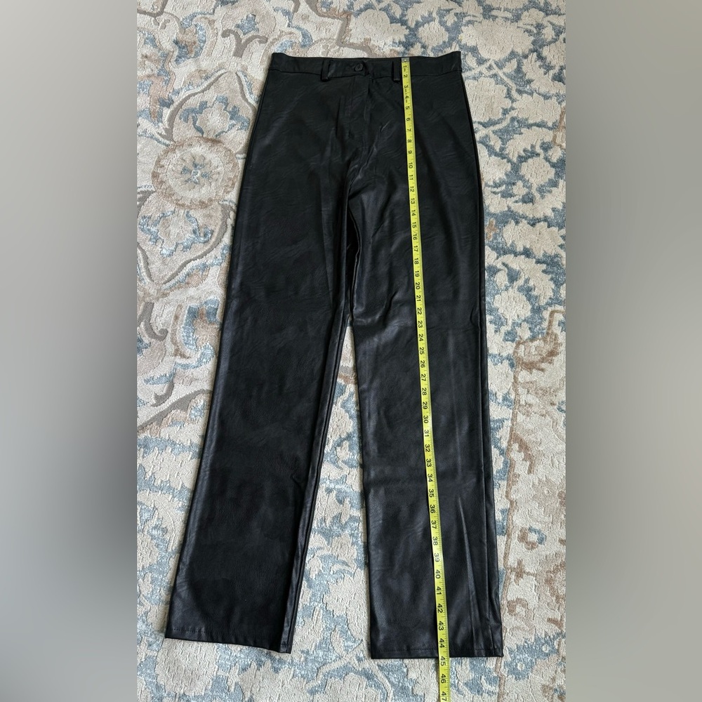 NWT BooHoo wide leg faux Fur Leather pants, black size 10 - Picture 5 of 10